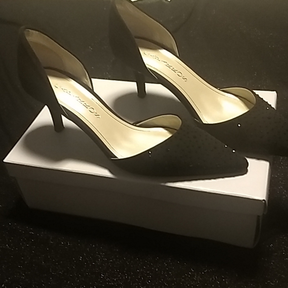 Caparros Satiny Beaded Pumps, Kitten Heel SZ 8.5